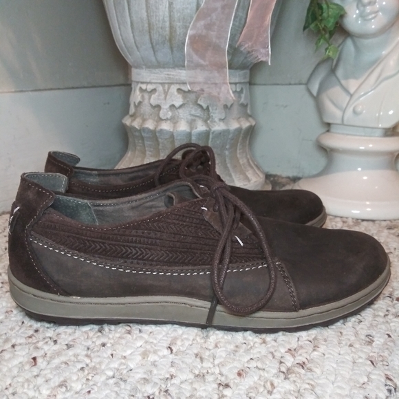 Merrell Ashland Tie Ladies Lace-Up Casual Shoe Style J42514 Color Is Coffee - Picture 13 of 13